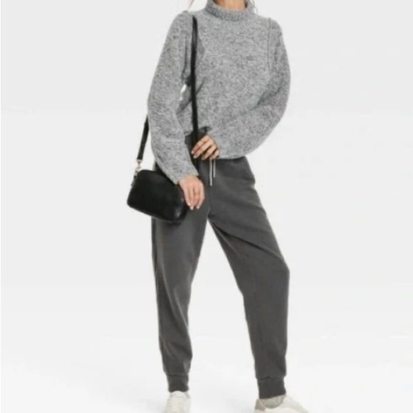 NEW PLUS SIZE Universal Thread Sweater - Picture 3 of 3